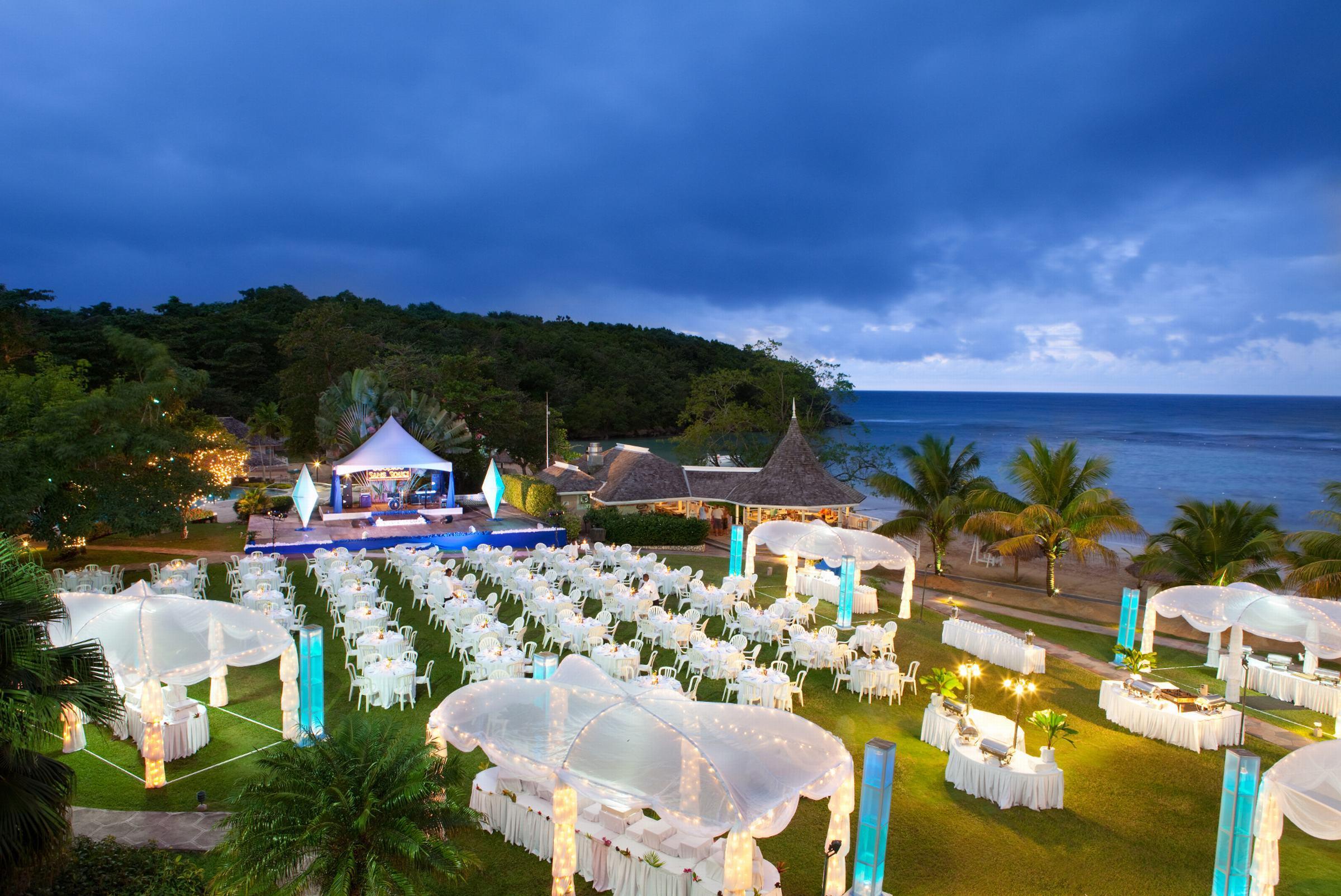 Отель Couples Sans Souci (Adults Only) Очо-Риос Экстерьер фото